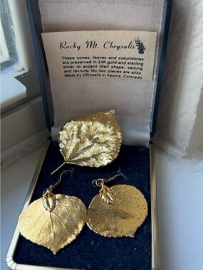 Rocky Mt. Chrysalis Gold Leaf Jewelry Set - Leaf Brooch & Earrings